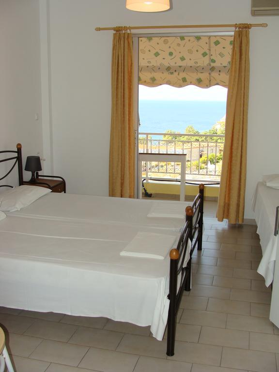 Rodon Hotell Loutrá Edipsoú Eksteriør bilde